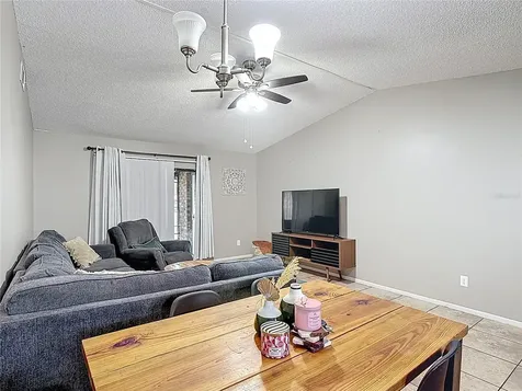 1803 Foxhall Circle Kissimmee FL 34741