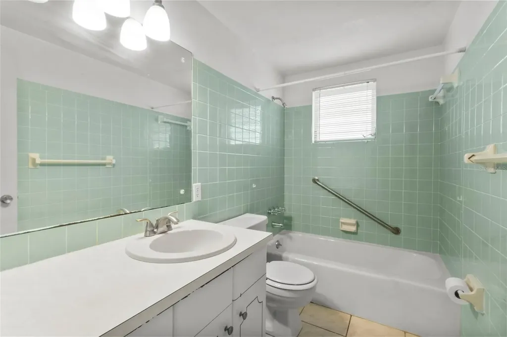 1523 Lakeside Drive Venice FL 34293