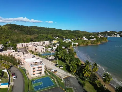 Cond Cala De Hucares Naguabo PR 00718
