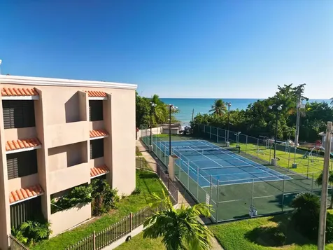 Cond Cala De Hucares Naguabo PR 00718