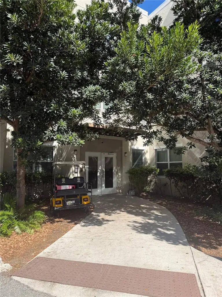 2121 Mccoy Road Orlando FL 32809