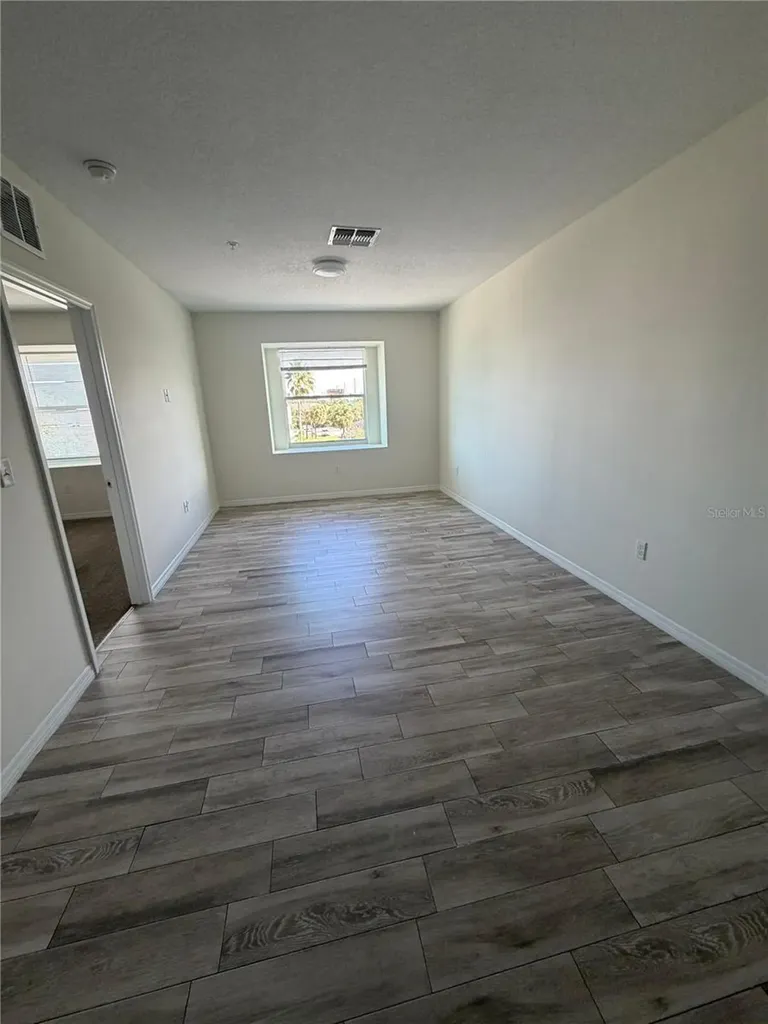 2121 Mccoy Road Orlando FL 32809