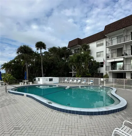118 S Halifax Avenue Daytona Beach FL 32118