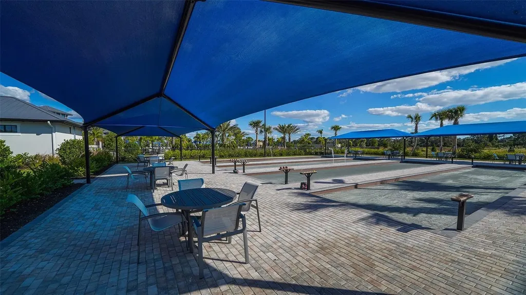 6075 Sawgrass Lake Court Nokomis FL 34275