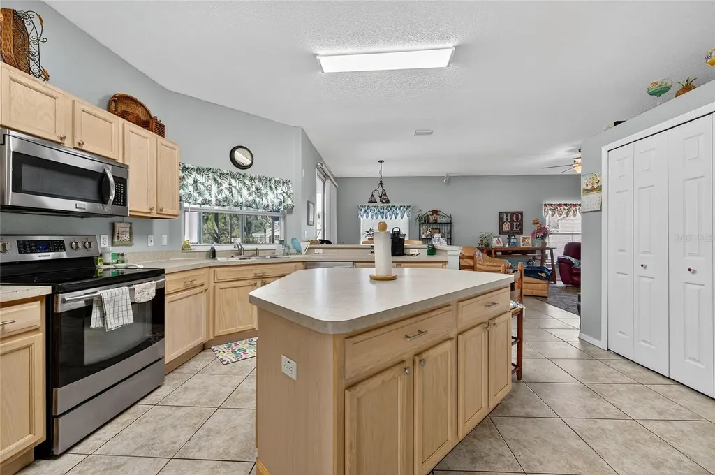 42 Buffalo Bill Drive Palm Coast FL 32137