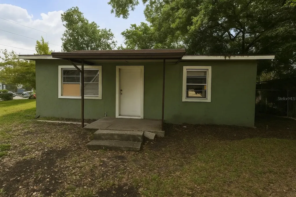 10102 N 21st Street Tampa FL 33612