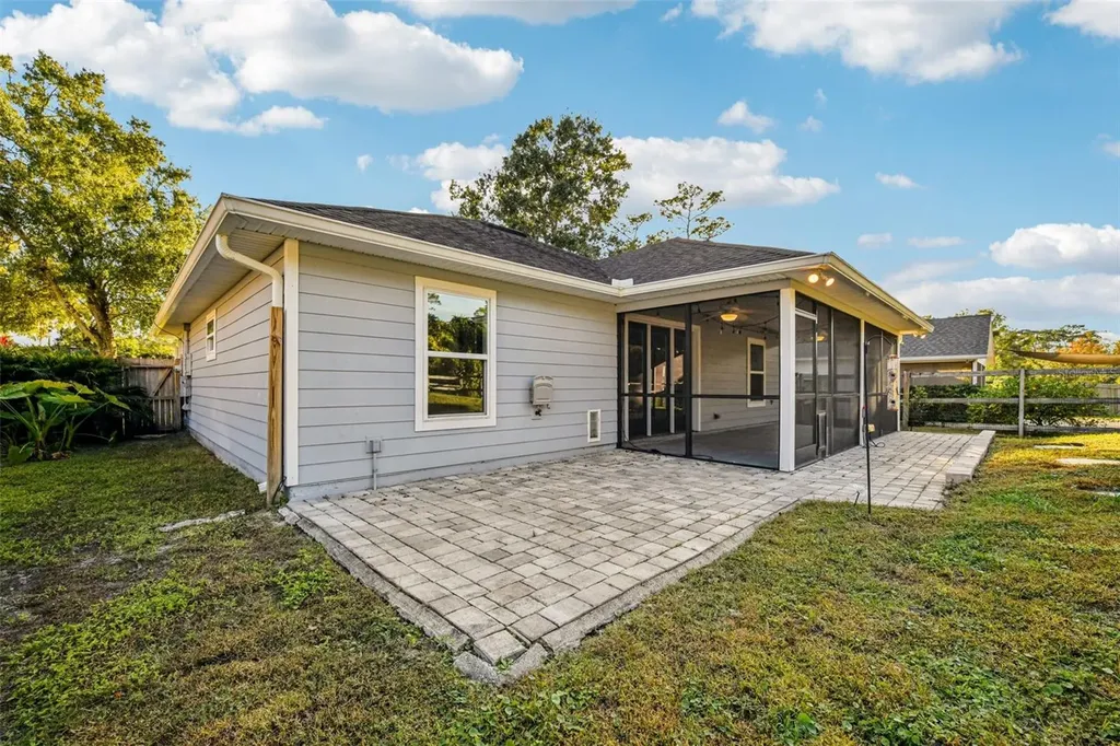116 W 5th Street Chuluota FL 32766