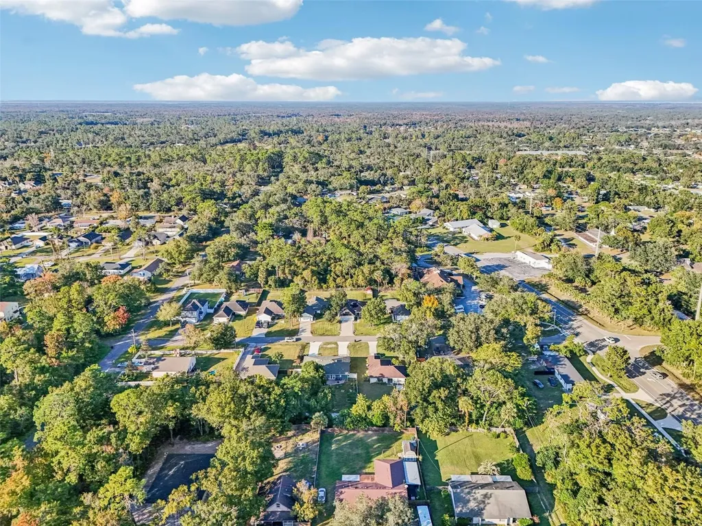 116 W 5th Street Chuluota FL 32766