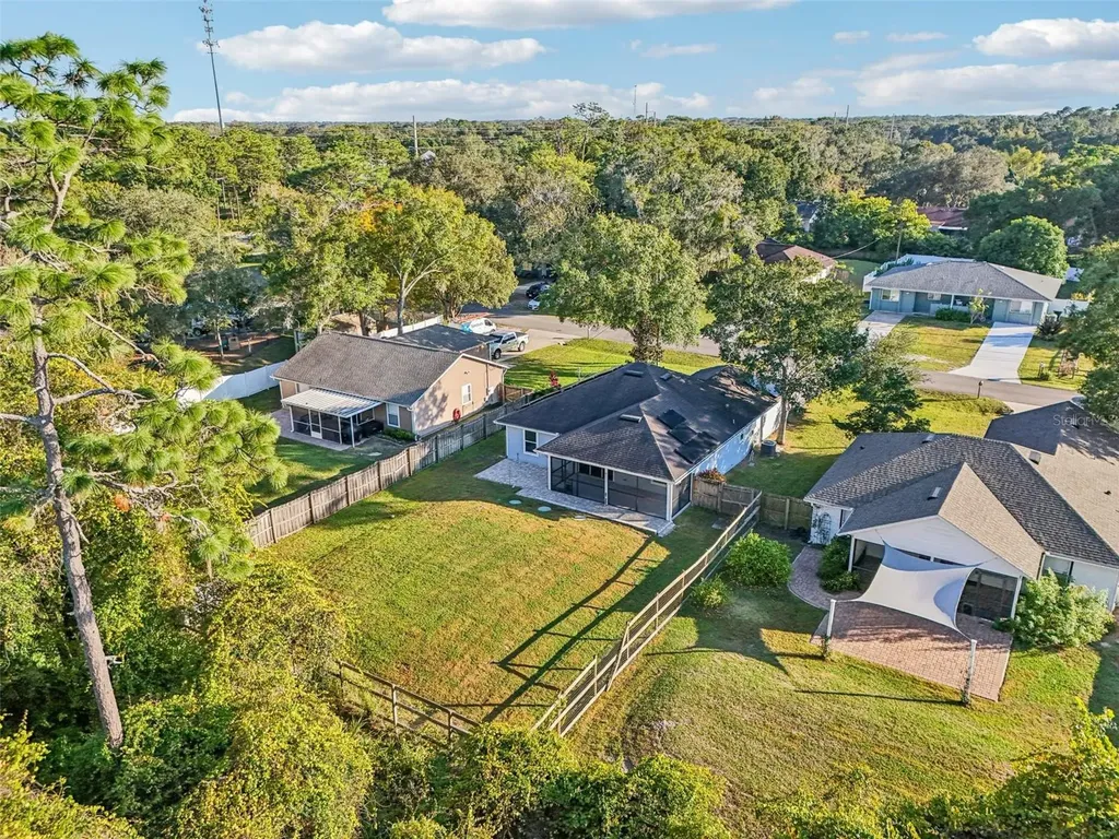 116 W 5th Street Chuluota FL 32766