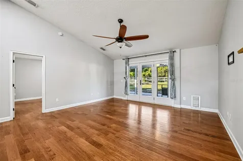 116 W 5th Street Chuluota FL 32766