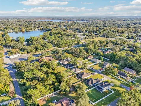 116 W 5th Street Chuluota FL 32766