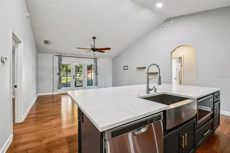116 W 5th Street Chuluota FL 32766