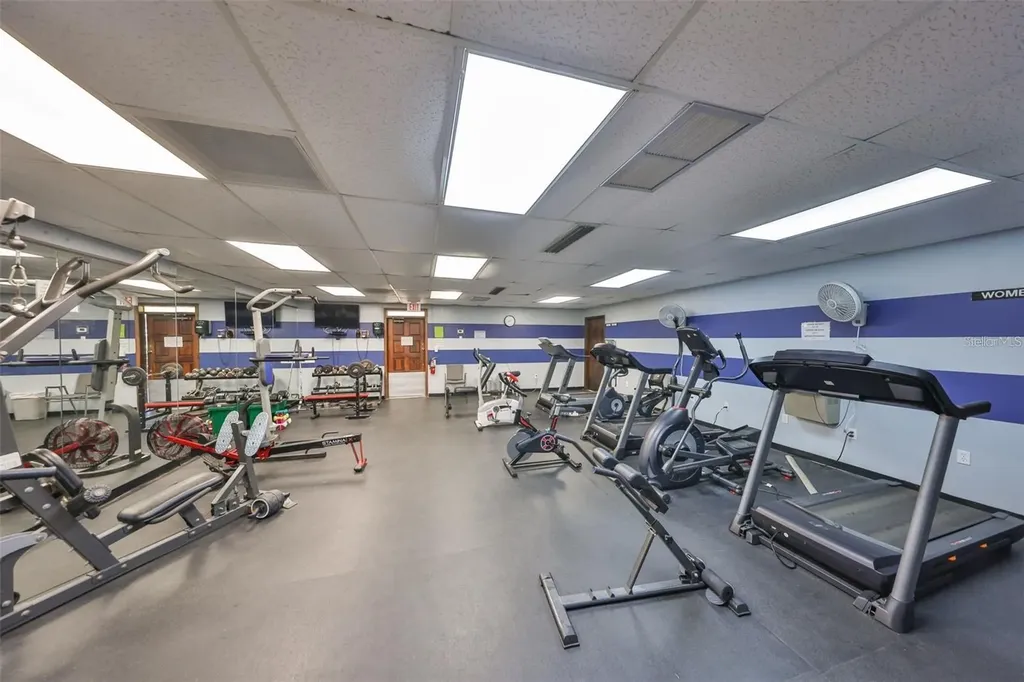 10032 65th Avenue N St Petersburg FL 33708