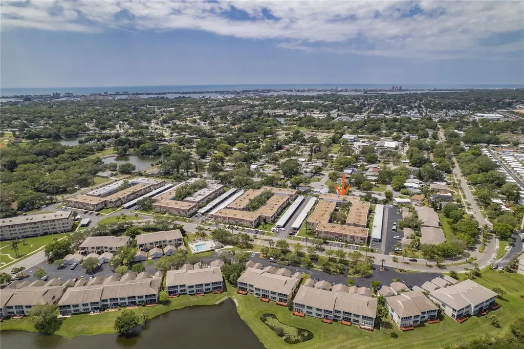 10032 65th Avenue N St Petersburg FL 33708