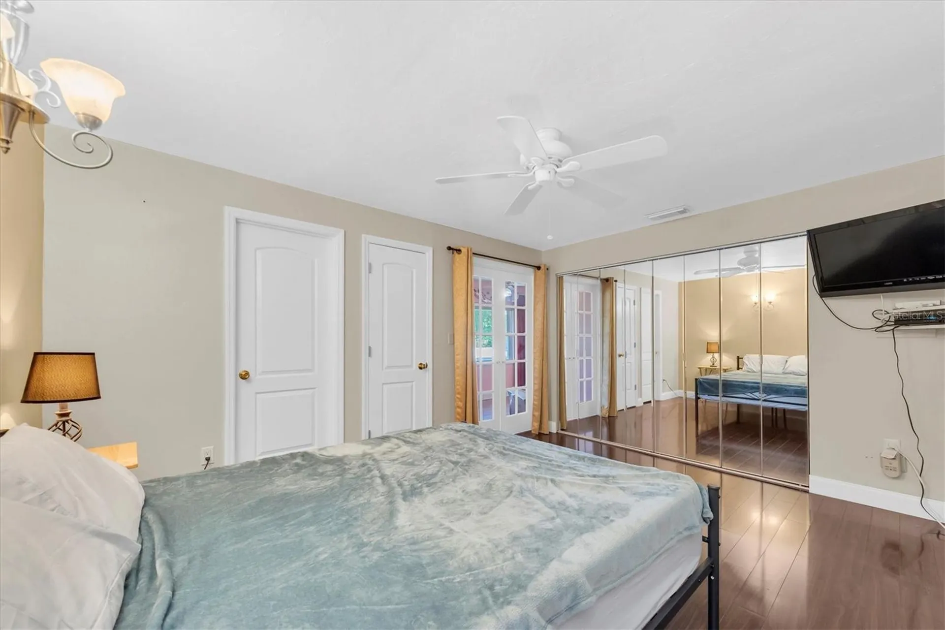 10032 65th Avenue N St Petersburg FL 33708