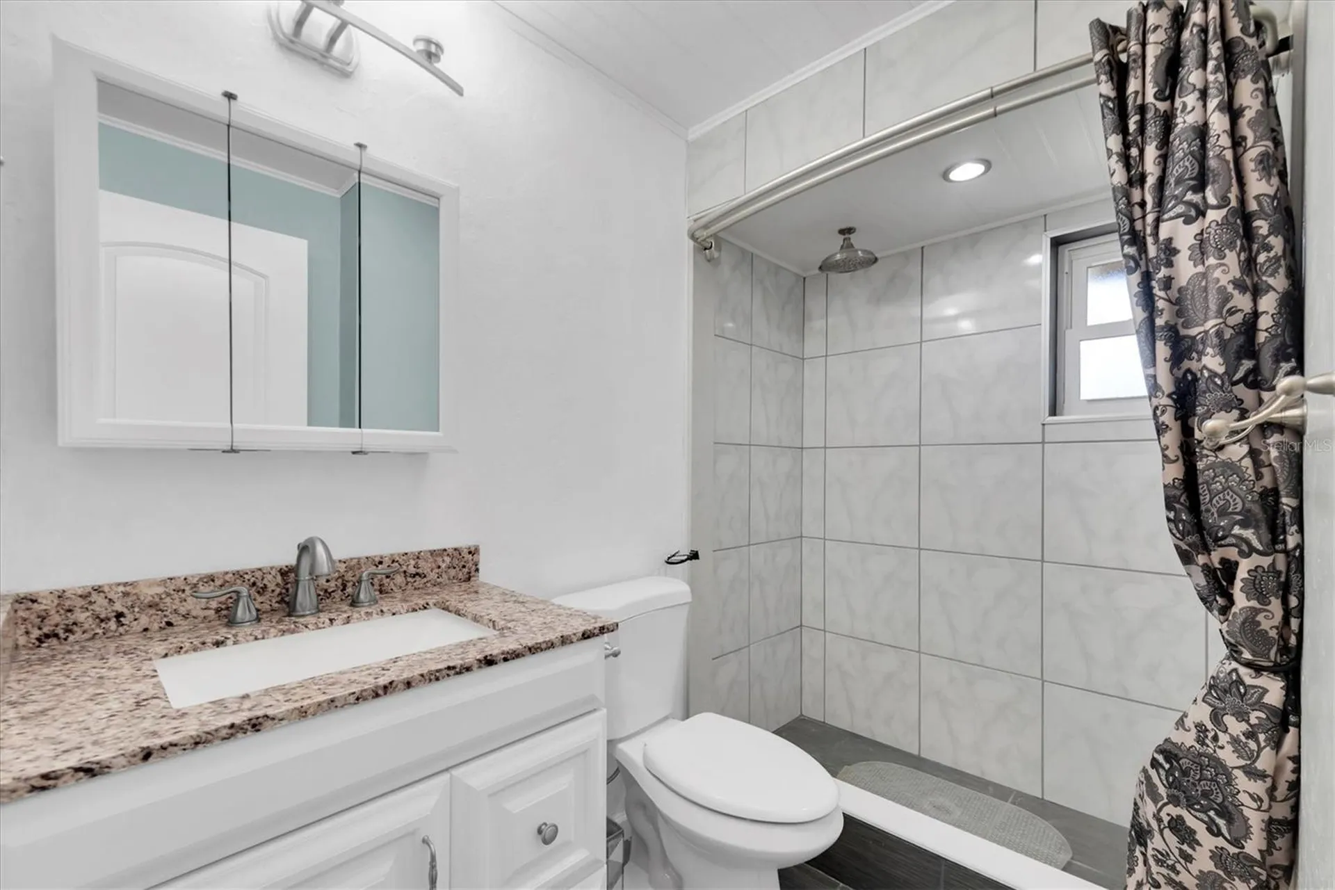 10032 65th Avenue N St Petersburg FL 33708