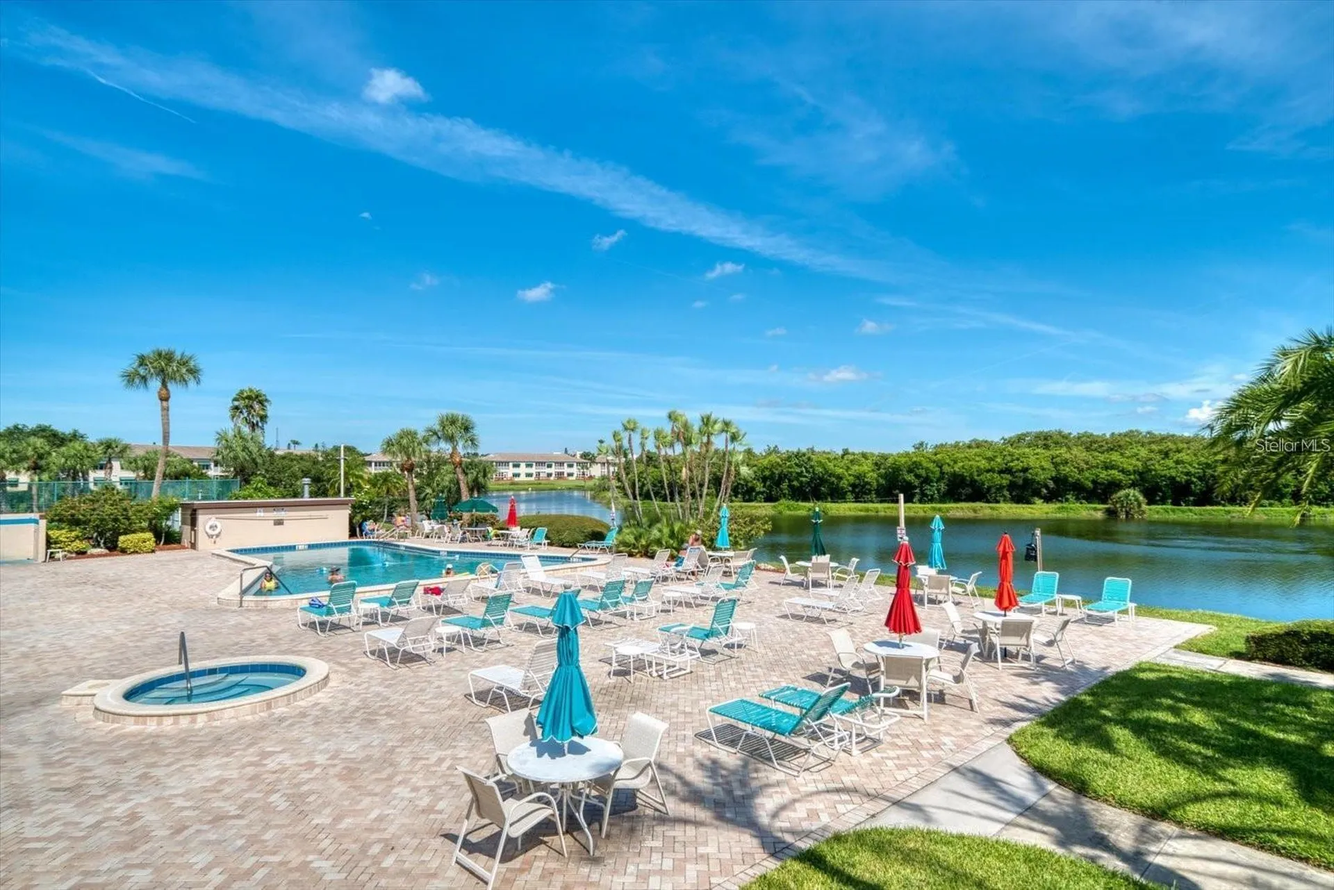 10032 65th Avenue N St Petersburg FL 33708
