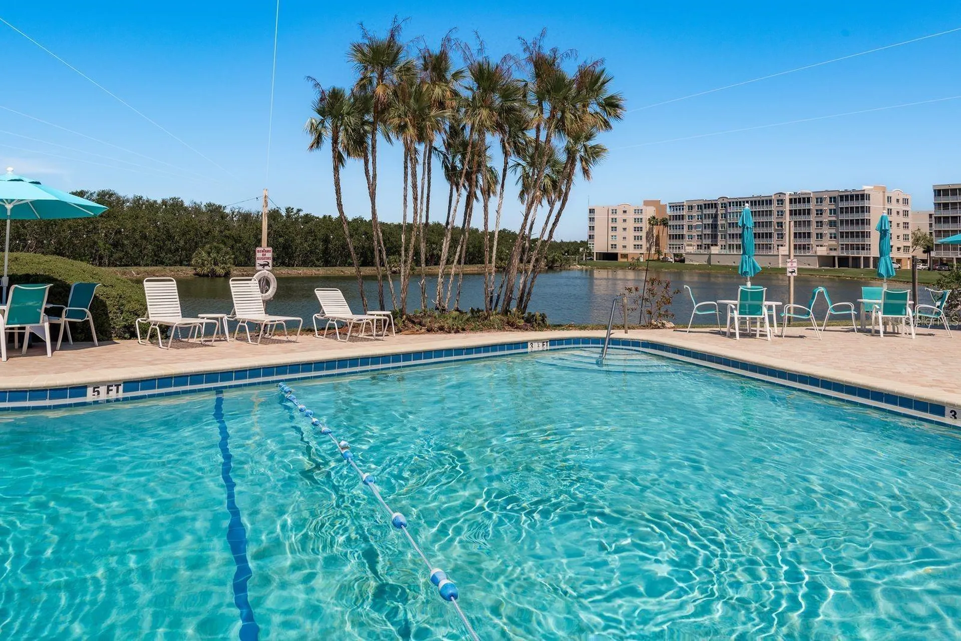 10032 65th Avenue N St Petersburg FL 33708