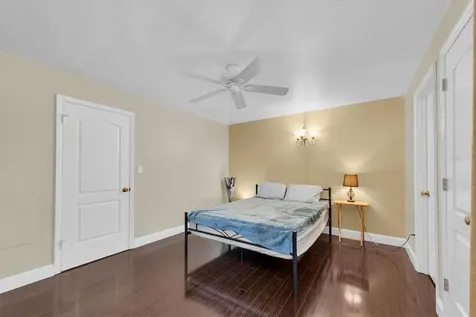 10032 65th Avenue N St Petersburg FL 33708
