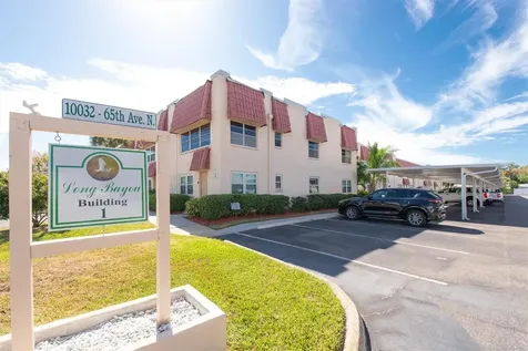 10032 65th Avenue N St Petersburg FL 33708