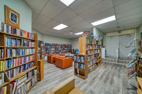 10032 65th Avenue N St Petersburg FL 33708