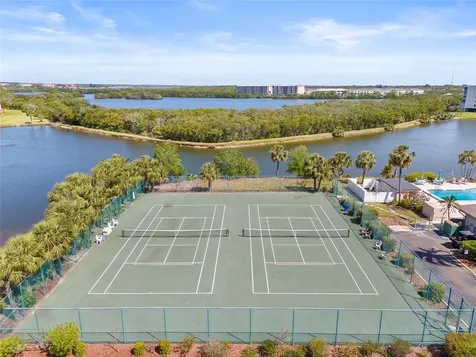 10032 65th Avenue N St Petersburg FL 33708