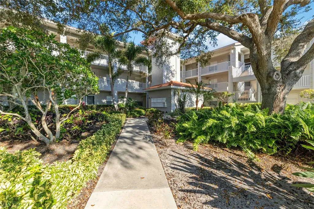 9300 Clubside Circle Sarasota FL 34238