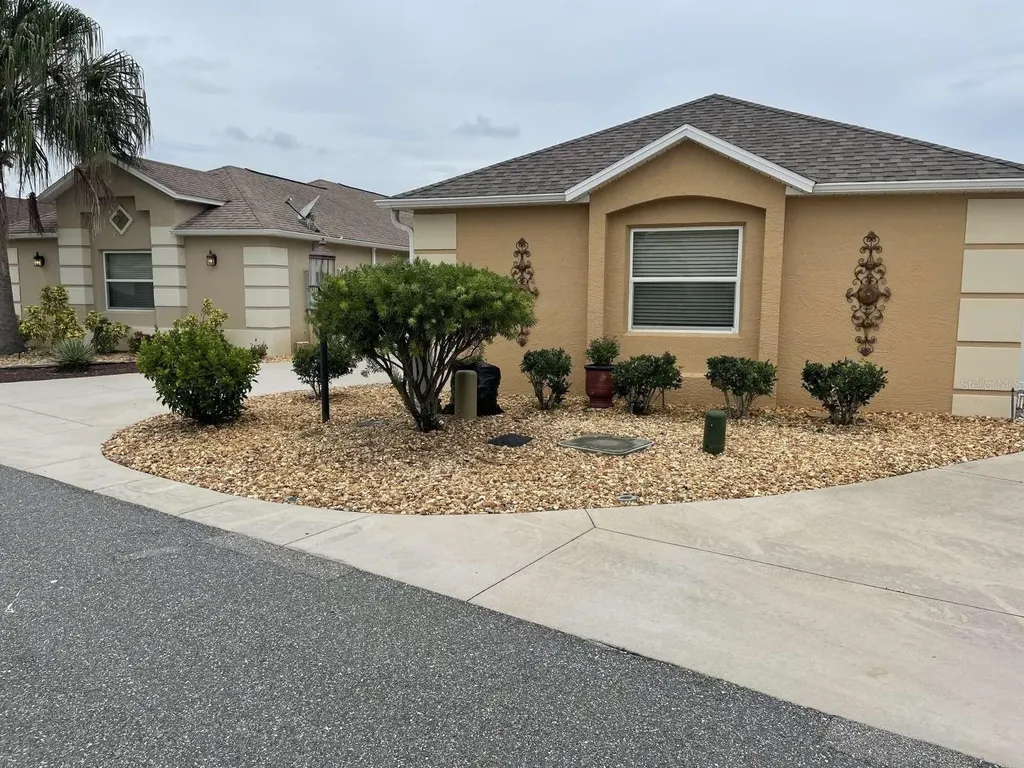 1067 Carver Court The Villages FL 32163