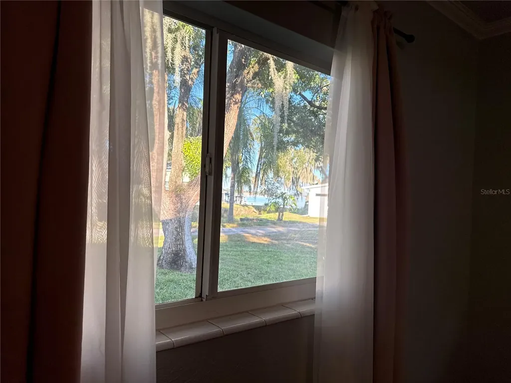 903 N Harbor Terrace Tavares FL 32778