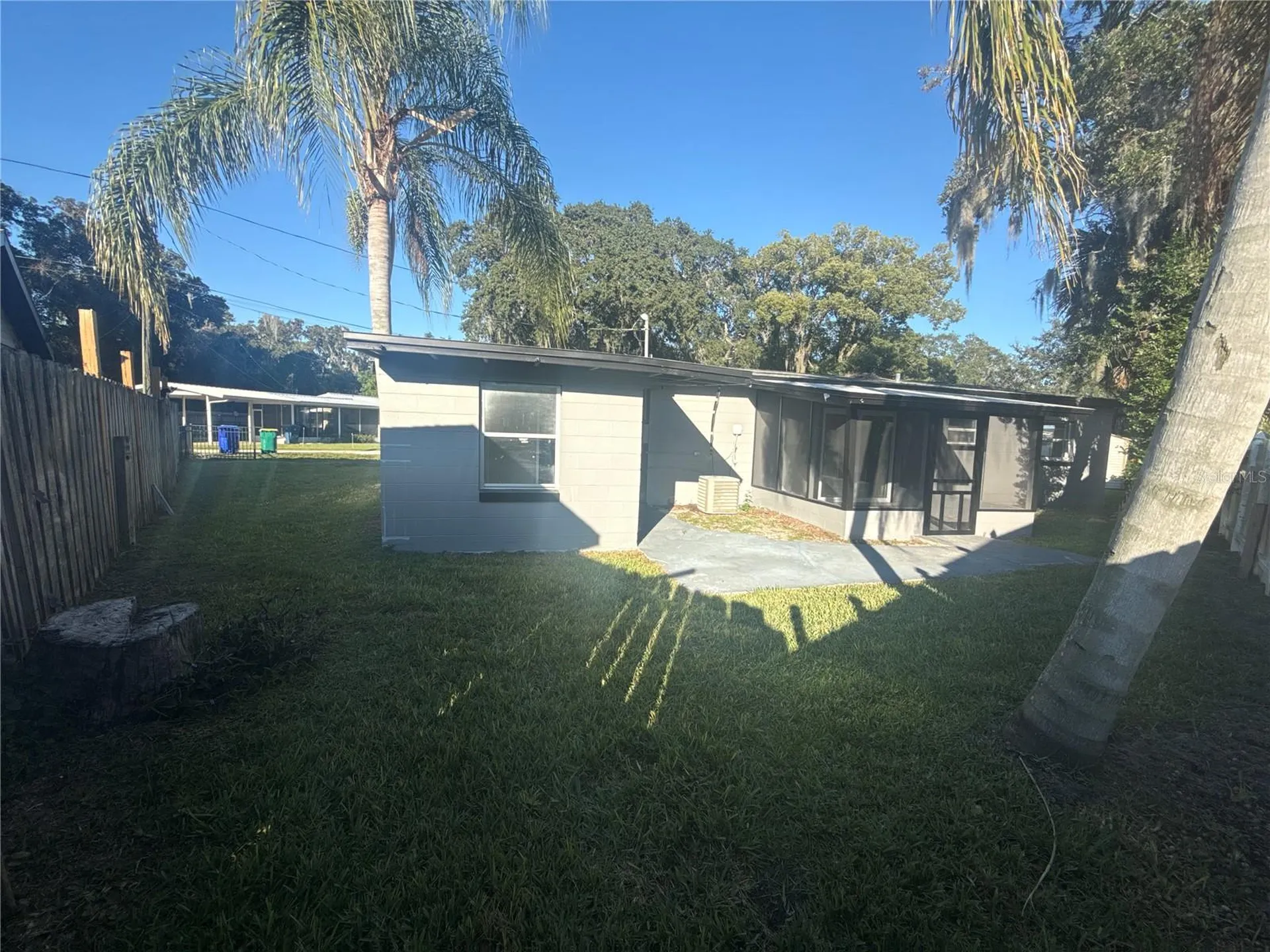 903 N Harbor Terrace Tavares FL 32778