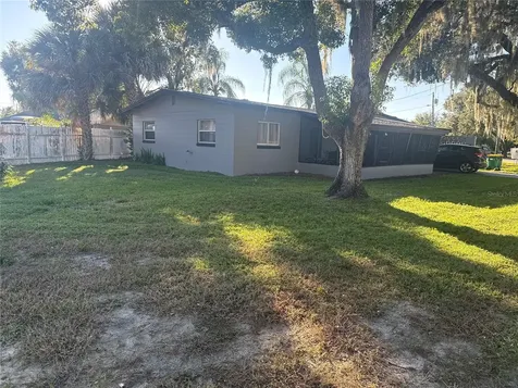 903 N Harbor Terrace Tavares FL 32778