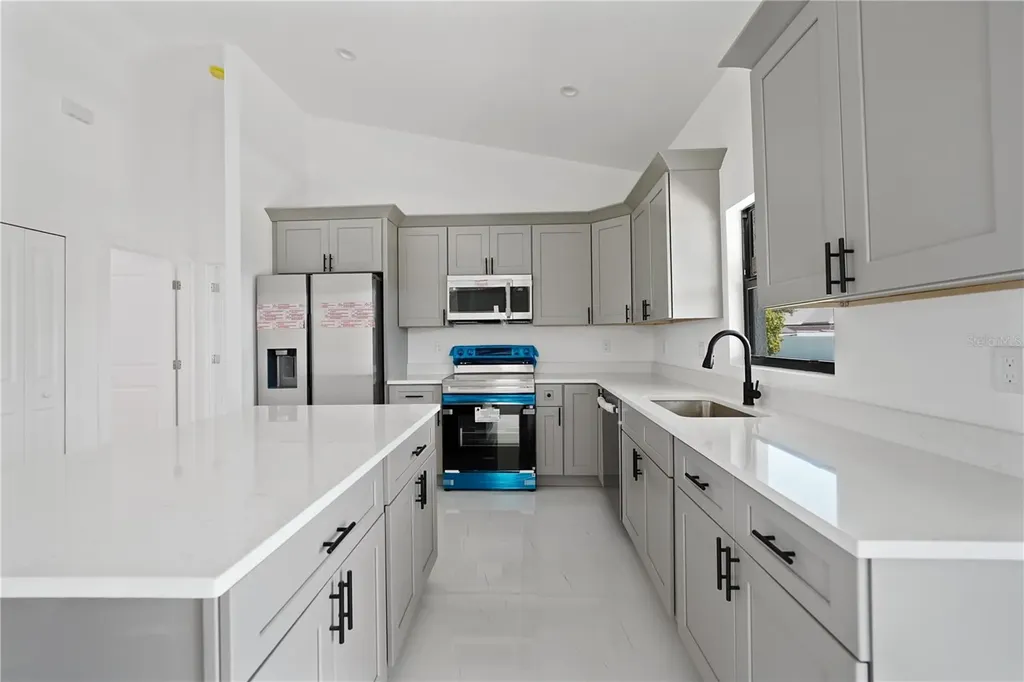 2458 NW 9th Terrace Cape Coral FL 33993