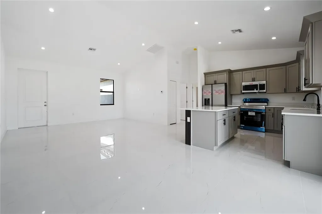 2458 NW 9th Terrace Cape Coral FL 33993