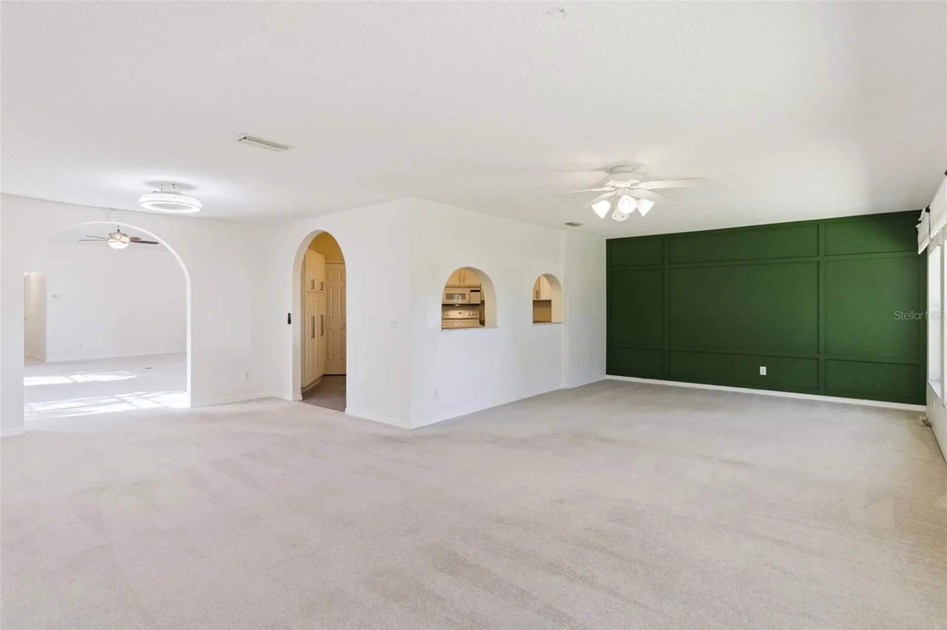 1002 Tequesta Trail Lake Wales FL 33898