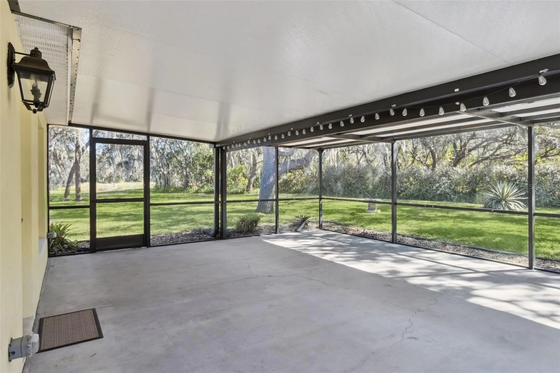 1002 Tequesta Trail Lake Wales FL 33898