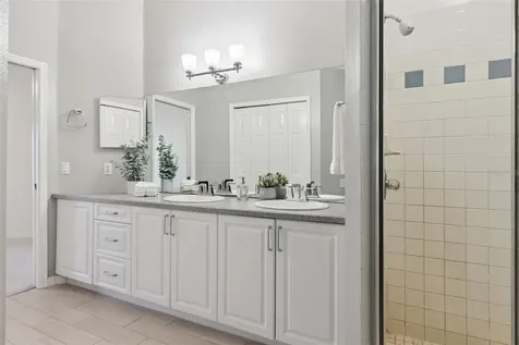 1002 Tequesta Trail Lake Wales FL 33898
