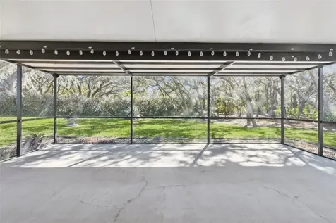 1002 Tequesta Trail Lake Wales FL 33898