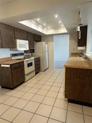 9128 39th Way N Pinellas Park FL 33782