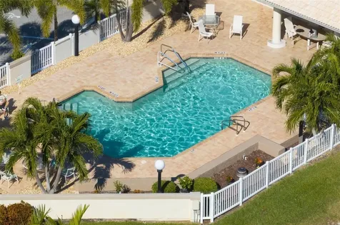 4310 Turnberry Court Bradenton FL 34210