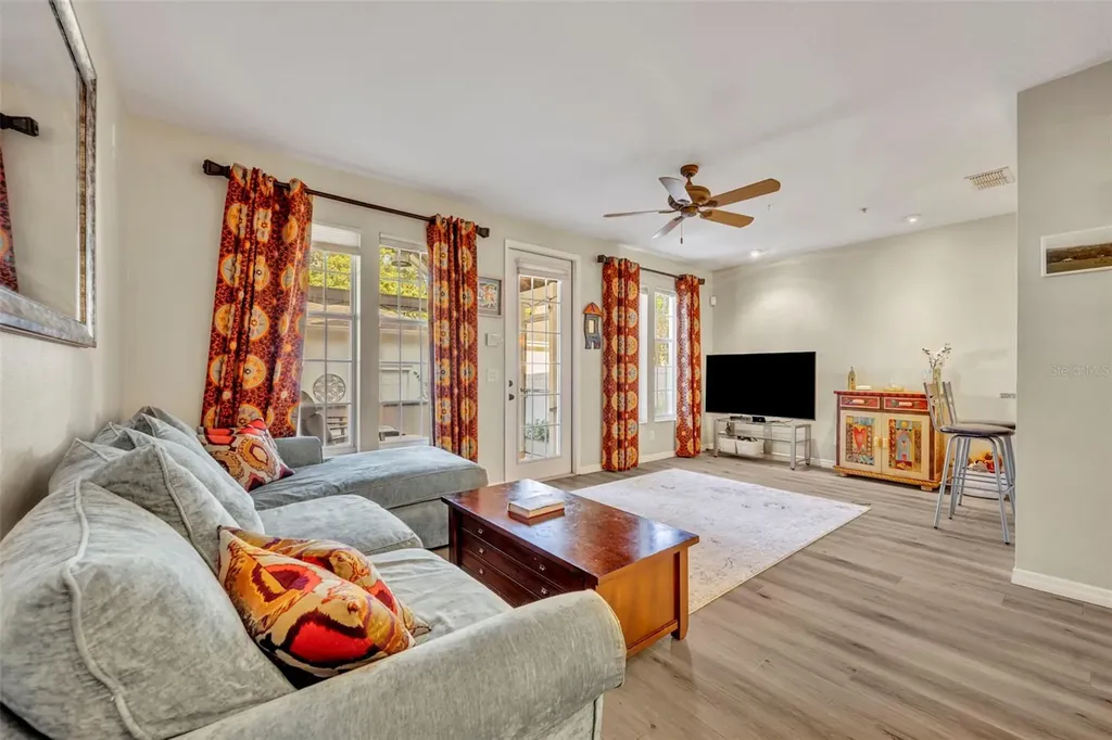 995 Juel Street Orlando FL 32814