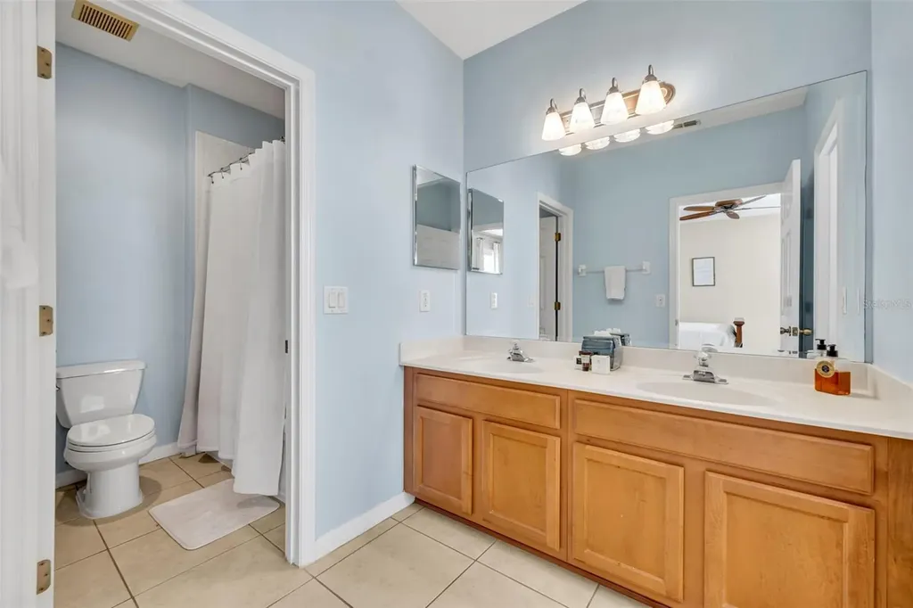 995 Juel Street Orlando FL 32814