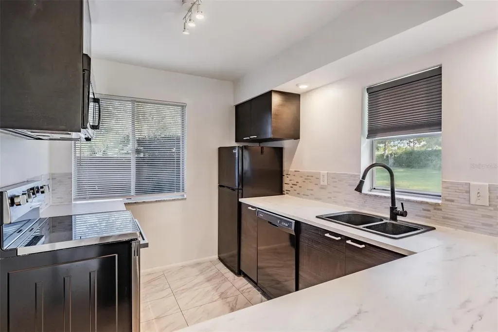 2292 Oak Neck Road Clearwater FL 33763