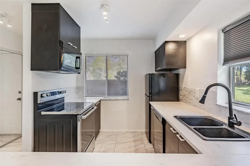 2292 Oak Neck Road Clearwater FL 33763