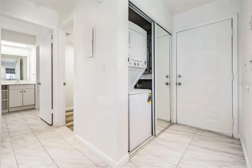 2292 Oak Neck Road Clearwater FL 33763