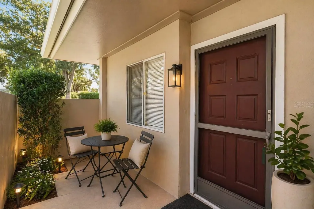 2292 Oak Neck Road Clearwater FL 33763