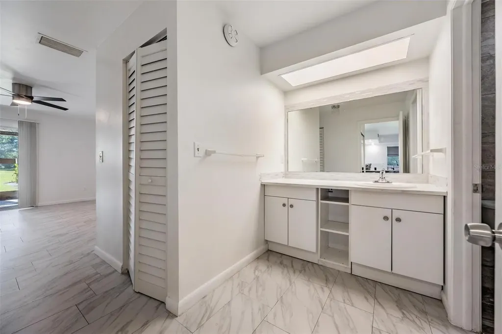 2292 Oak Neck Road Clearwater FL 33763