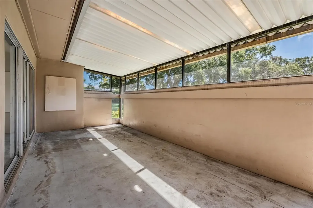 2292 Oak Neck Road Clearwater FL 33763
