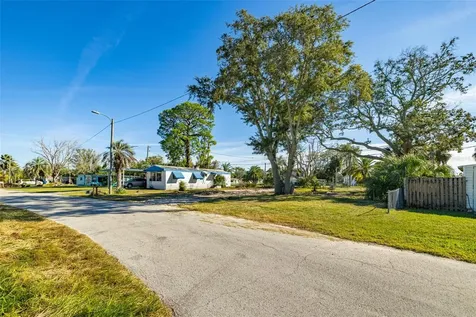 4836 Snug Harbor Road New Port Richey FL 34652