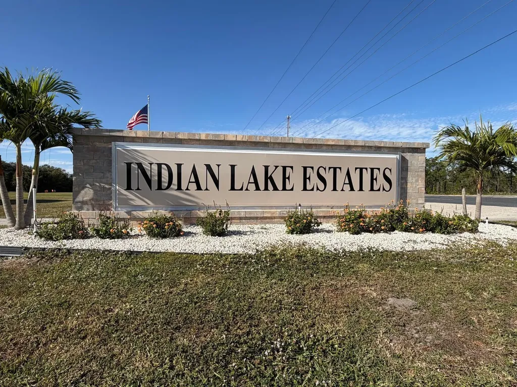 405 Bougainville Drive Indian Lake Estates FL 33855
