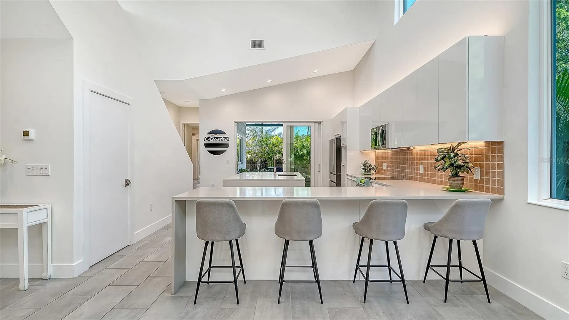 2254 Hawthorne Street Sarasota FL 34239
